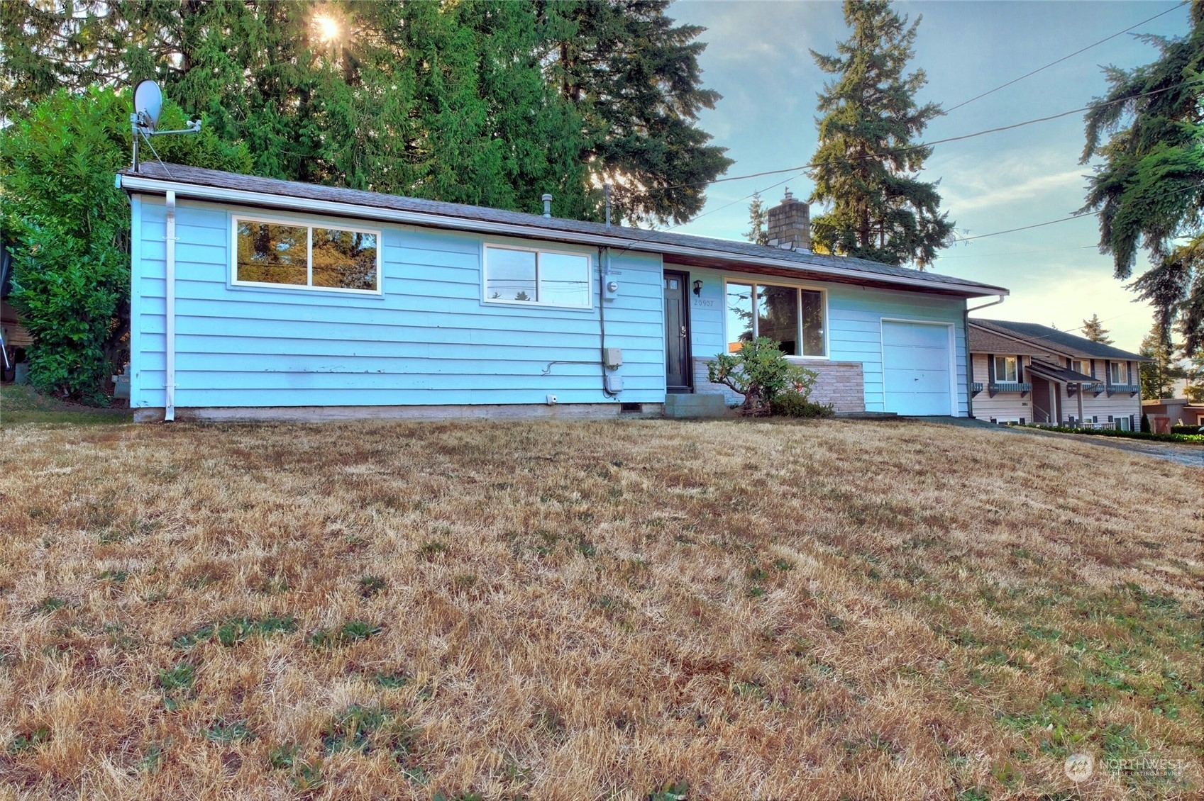 Property Photo:  20907 72nd Avenue W  WA 98026 