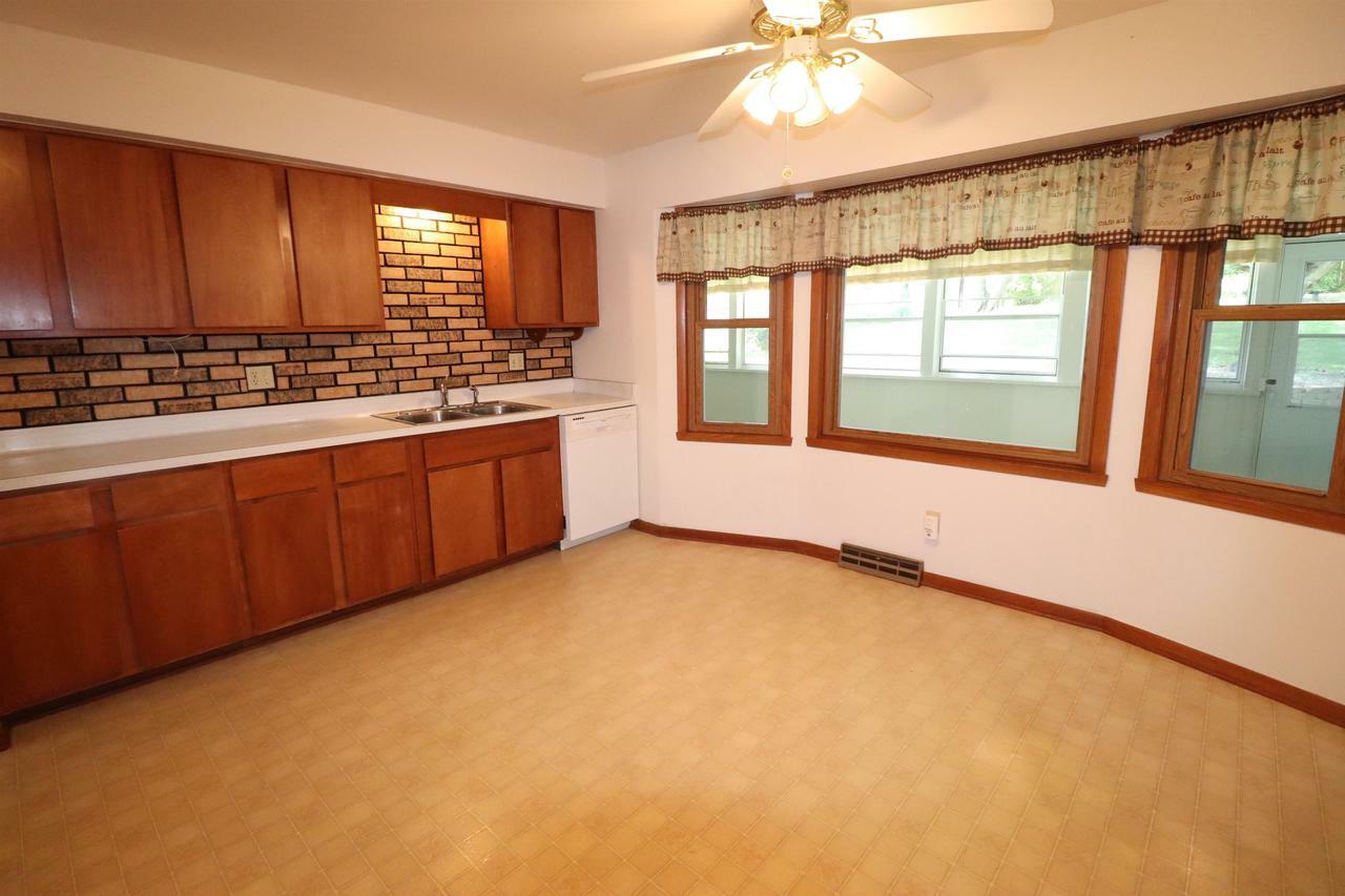 Property Photo:  1025 North Marion Avenue  WI 53548 