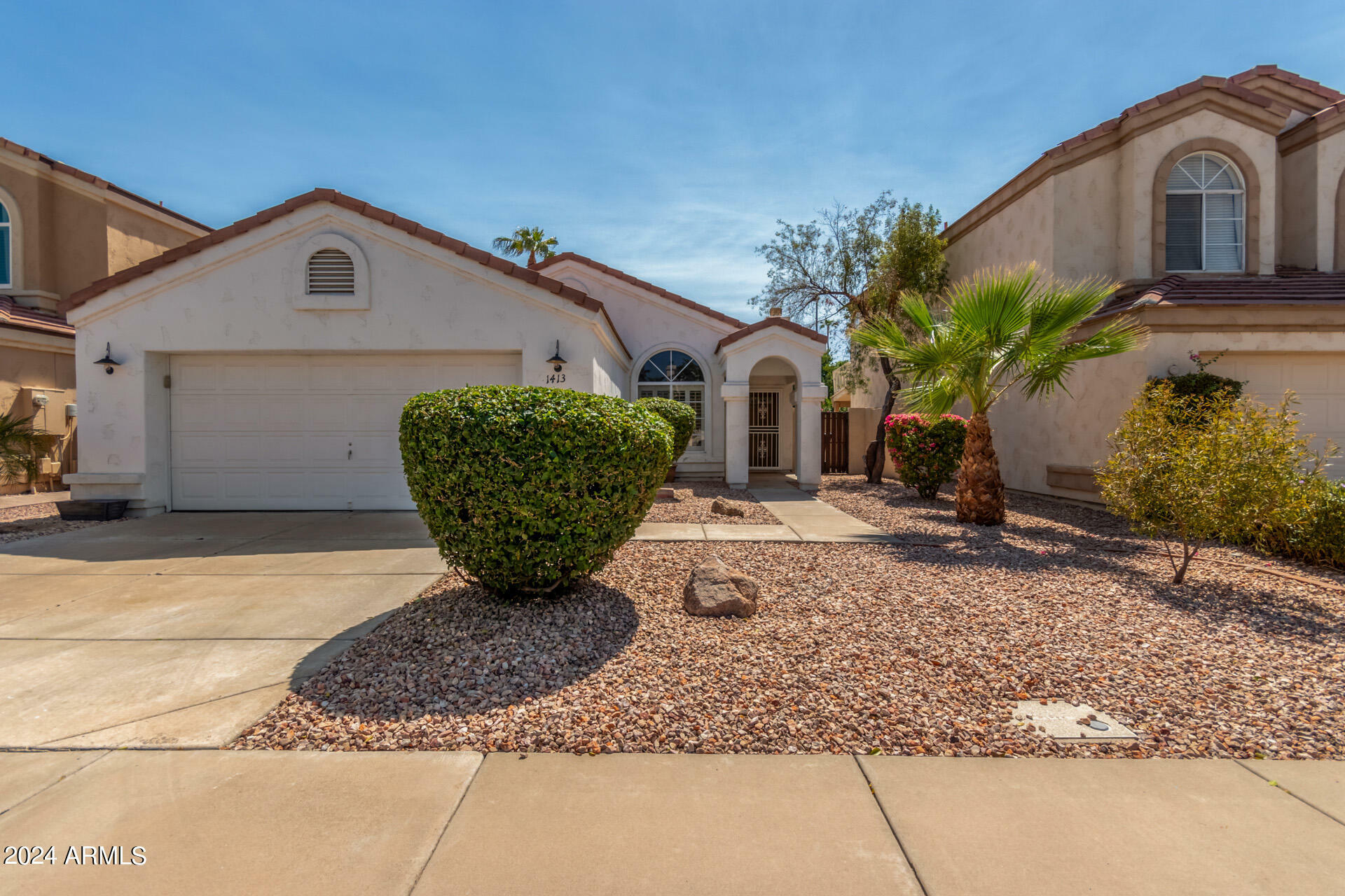 Property Photo:  1413 W Lake Mirage Court  AZ 85233 