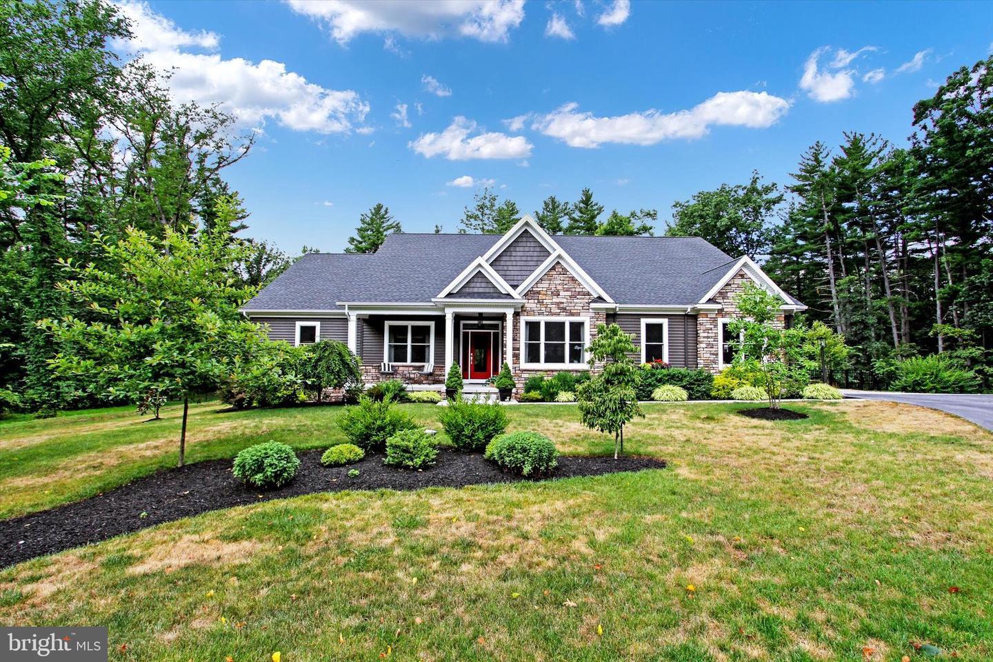 Property Photo: 17 Vista Larga Drive PA 17325