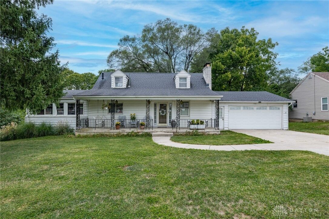 Property Photo: 1231 Mayapple Avenue OH 45432