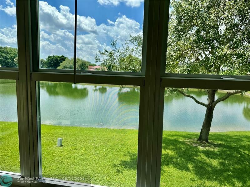 Property Photo:  3300 Pinewalk Dr 1927  FL 33063 