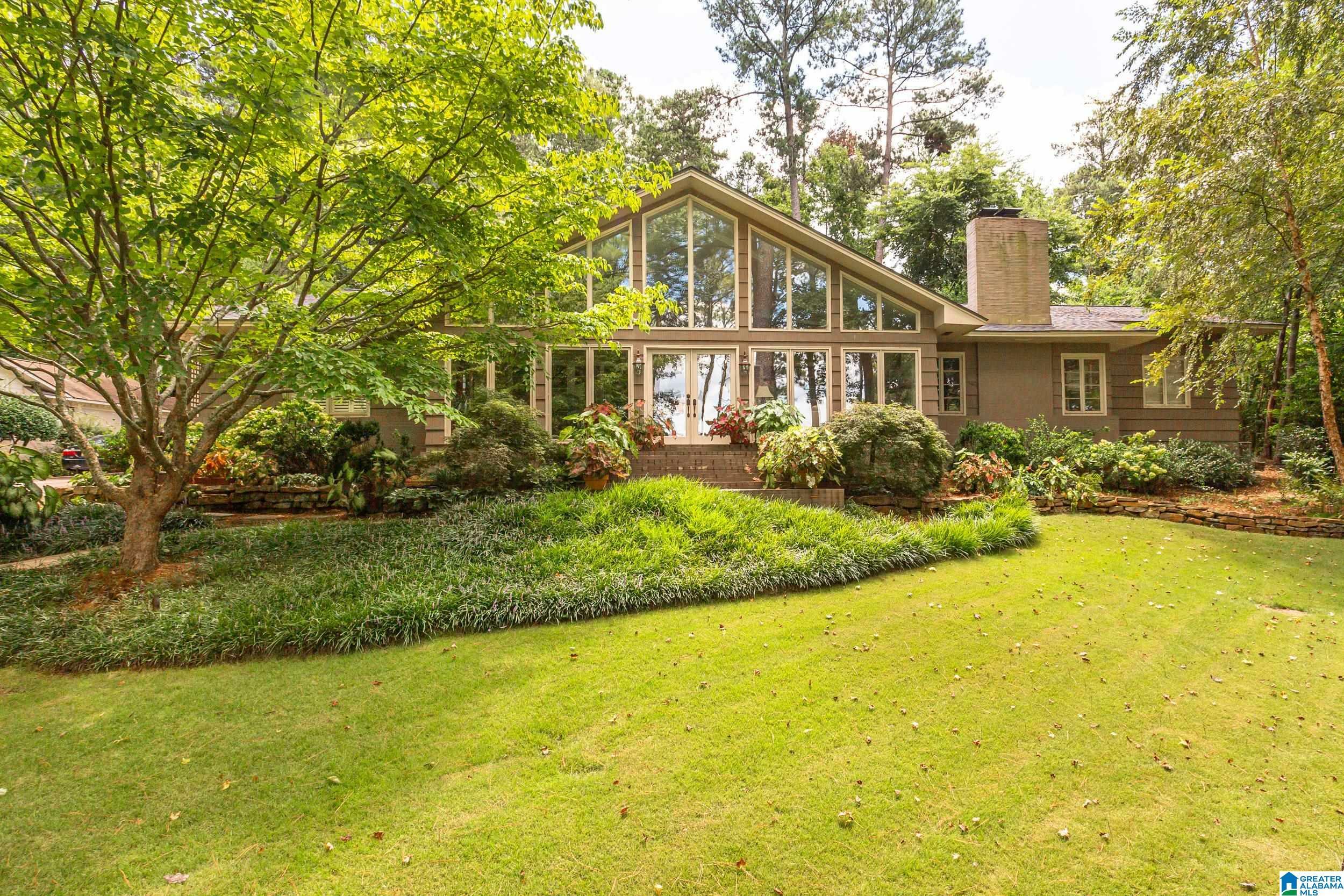 Property Photo:  207 Wildwood Road  AL 35901 