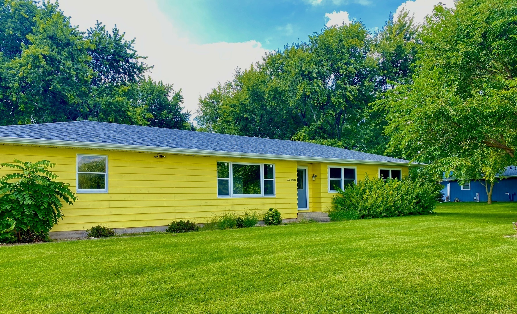 Property Photo:  4775 Douglas Road  IL 60543 