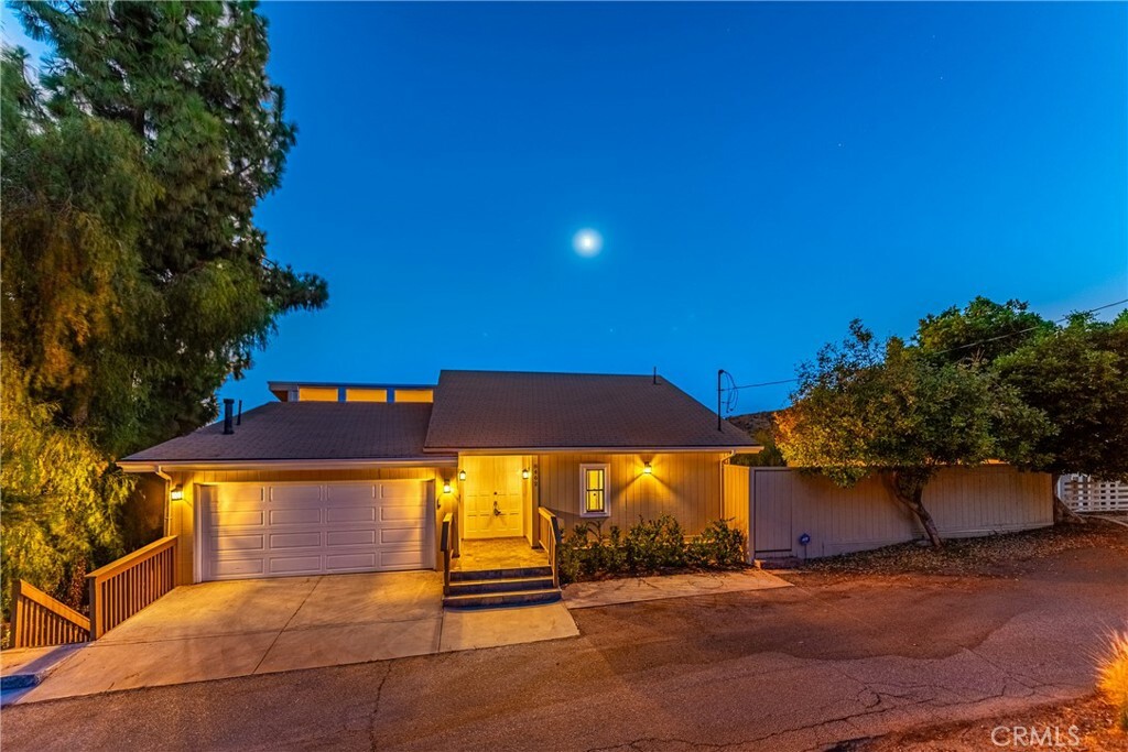 Property Photo:  8462 Hillcroft Drive  CA 91304 