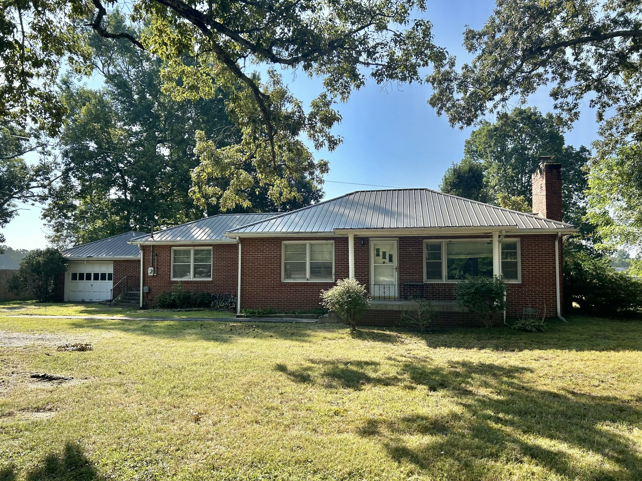 Property Photo:  3972 McMinnville Hwy  TN 37355 