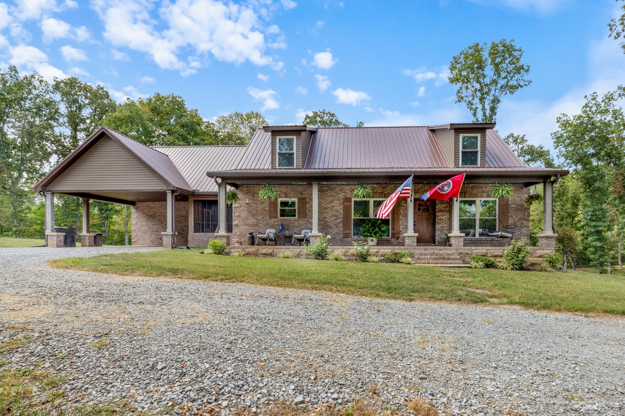 Property Photo:  130 Covington Ln  TN 37055 