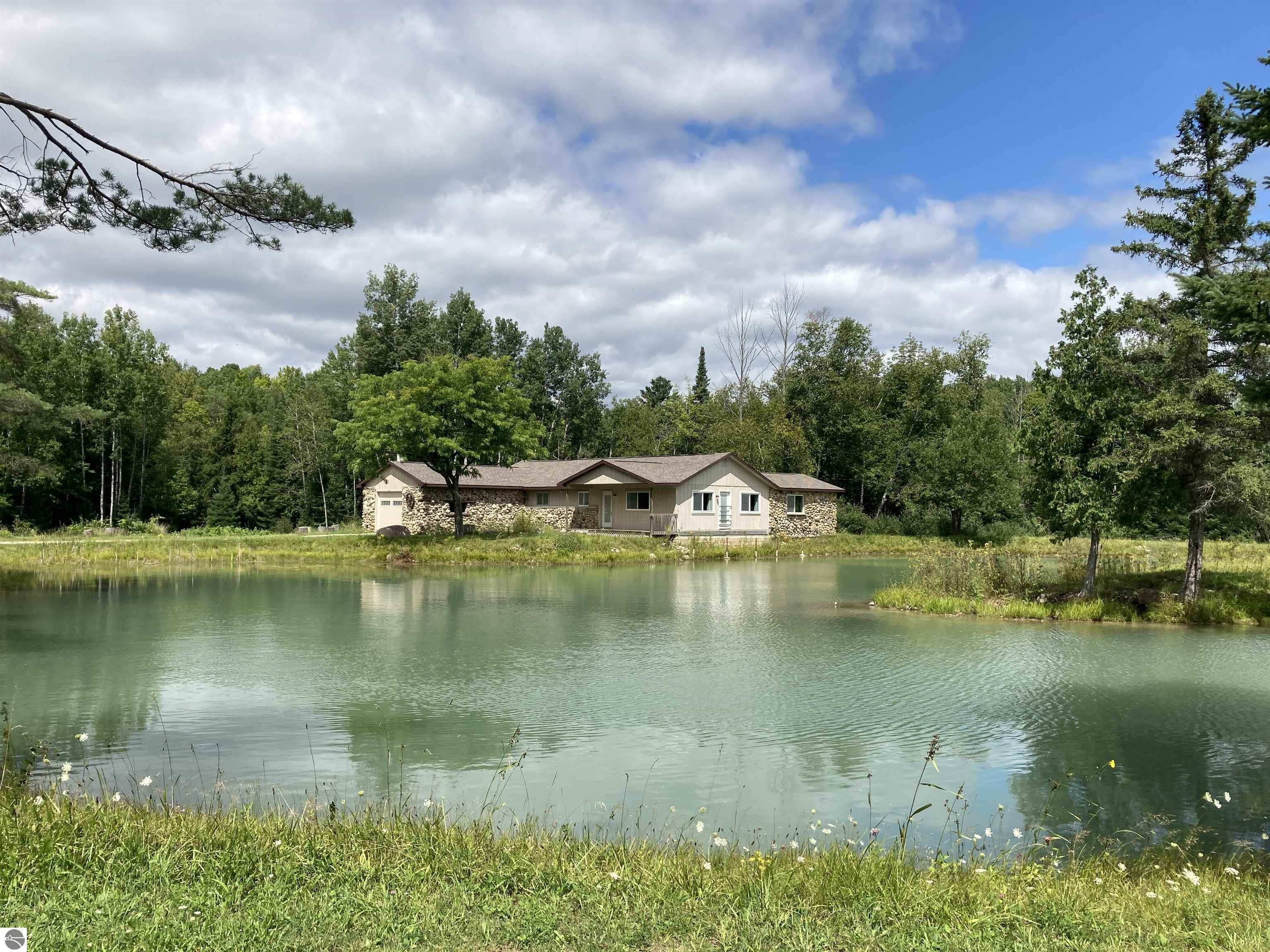 Property Photo:  2285 Townline Road  MI 48654 