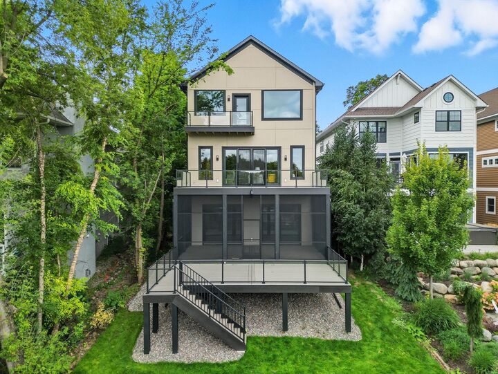 Property Photo:  3061 Lake Shore Boulevard  MN 55391 