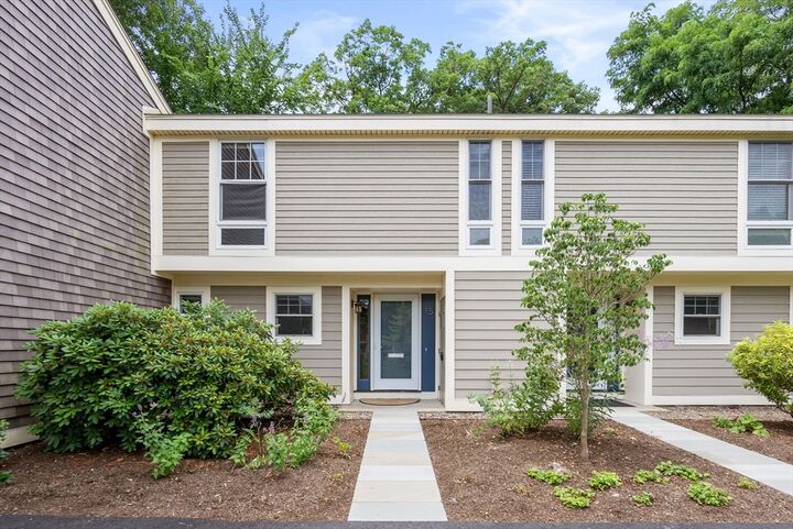 11 Oak St 15  Wellesley MA 02482 photo