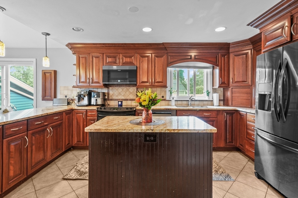 Property Photo: 30 Brookside Ct MA 02771