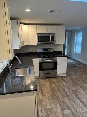 Property Photo:  20 Russell Terrace 20  MA 02478 