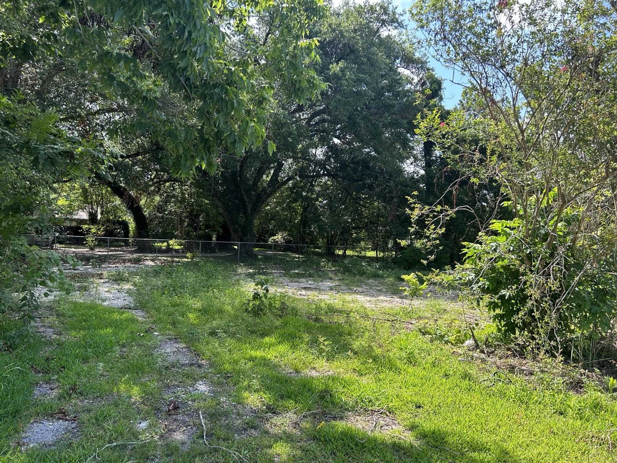 Property Photo:  709 Flint  TX 77630 