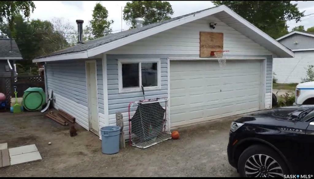 Property Photo: 416 Flinport Road SK S0P 0B0