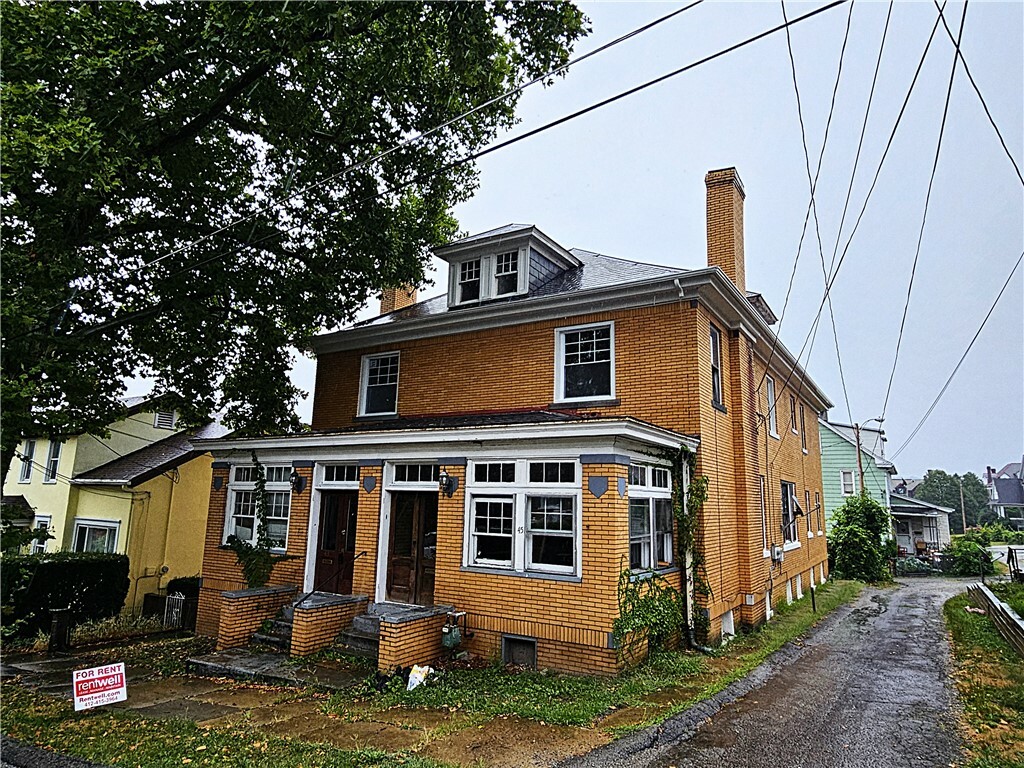 Property Photo:  43/45 Union St  PA 15401 