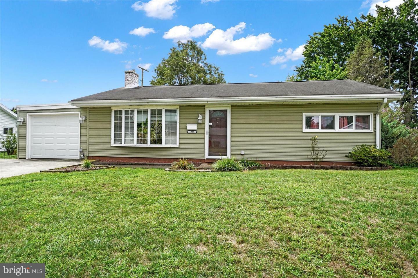 Property Photo:  1318 Dartmouth Road  PA 17404 