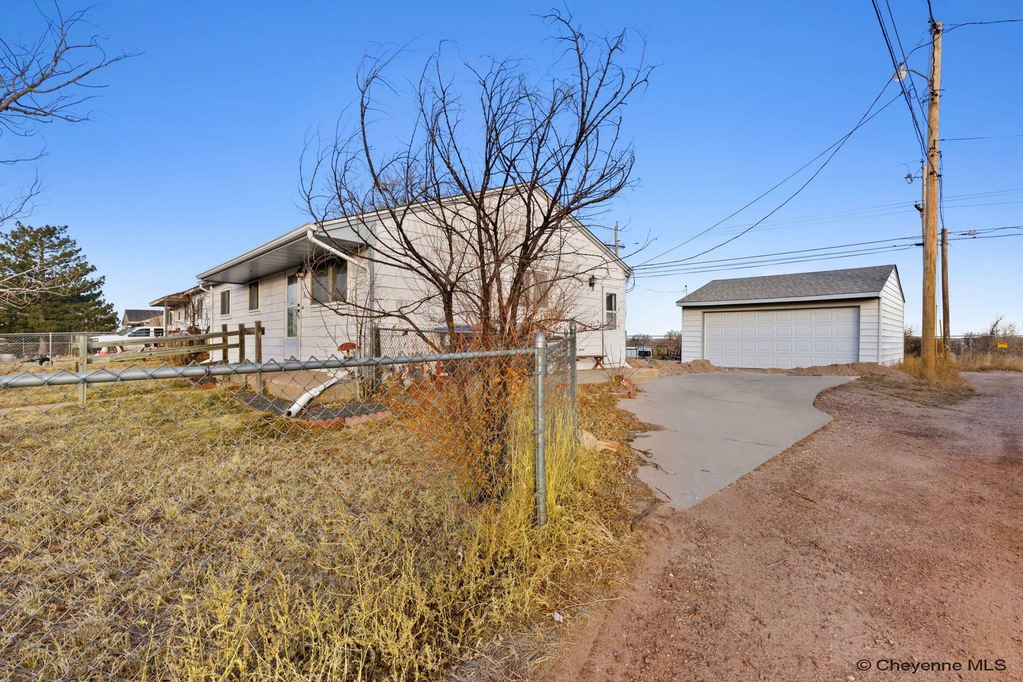 Property Photo:  1514 W Leisher Rd  WY 82007 