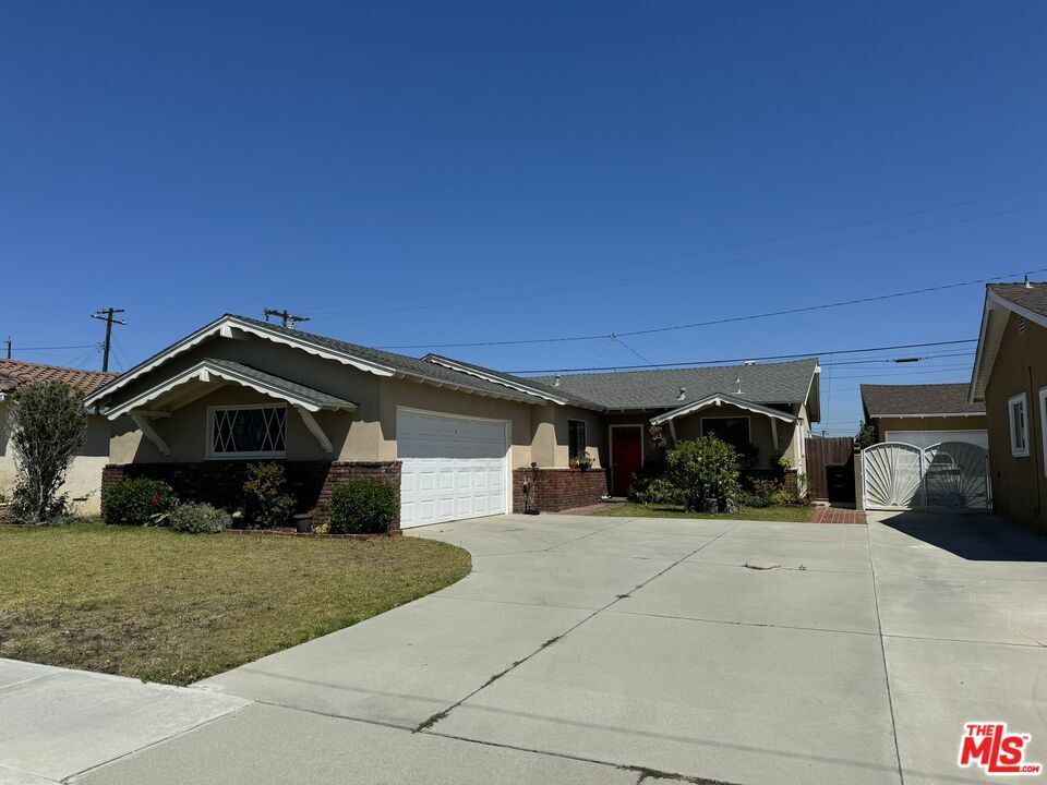 Property Photo:  1261   Desford St  CA 90502 