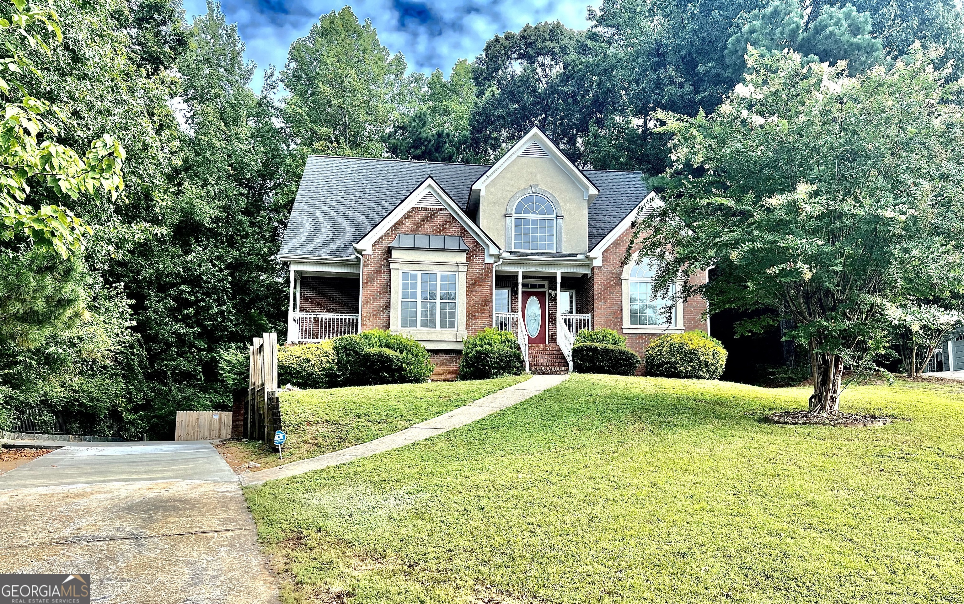 Property Photo:  9427 Grace Lake Drive  GA 30135 