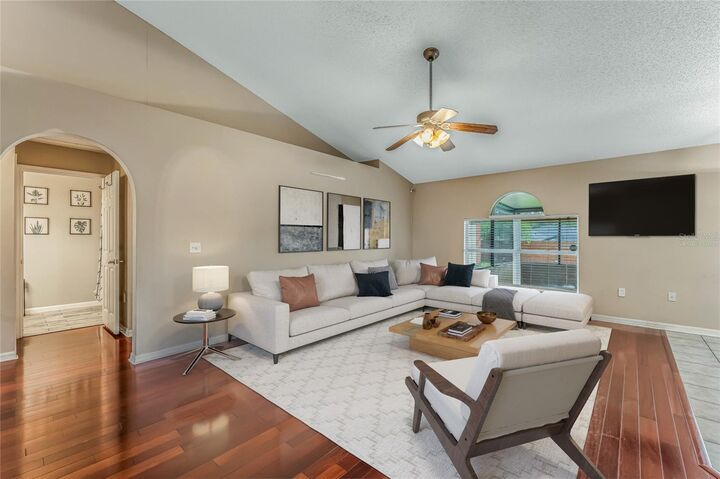 Property Photo:  306 Velveteen Place  FL 32766 