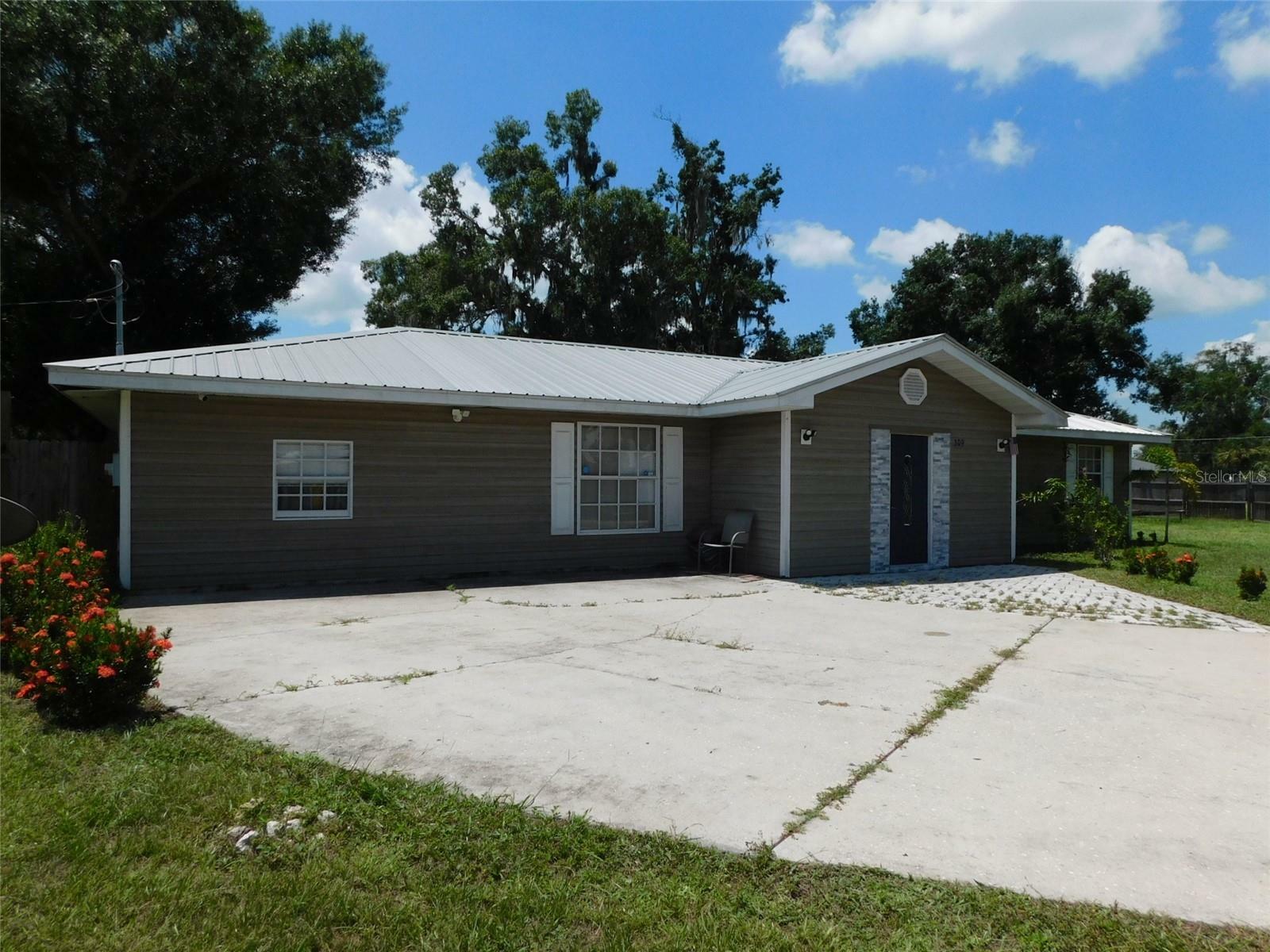 Property Photo:  309 N Hernando Avenue  FL 34266 