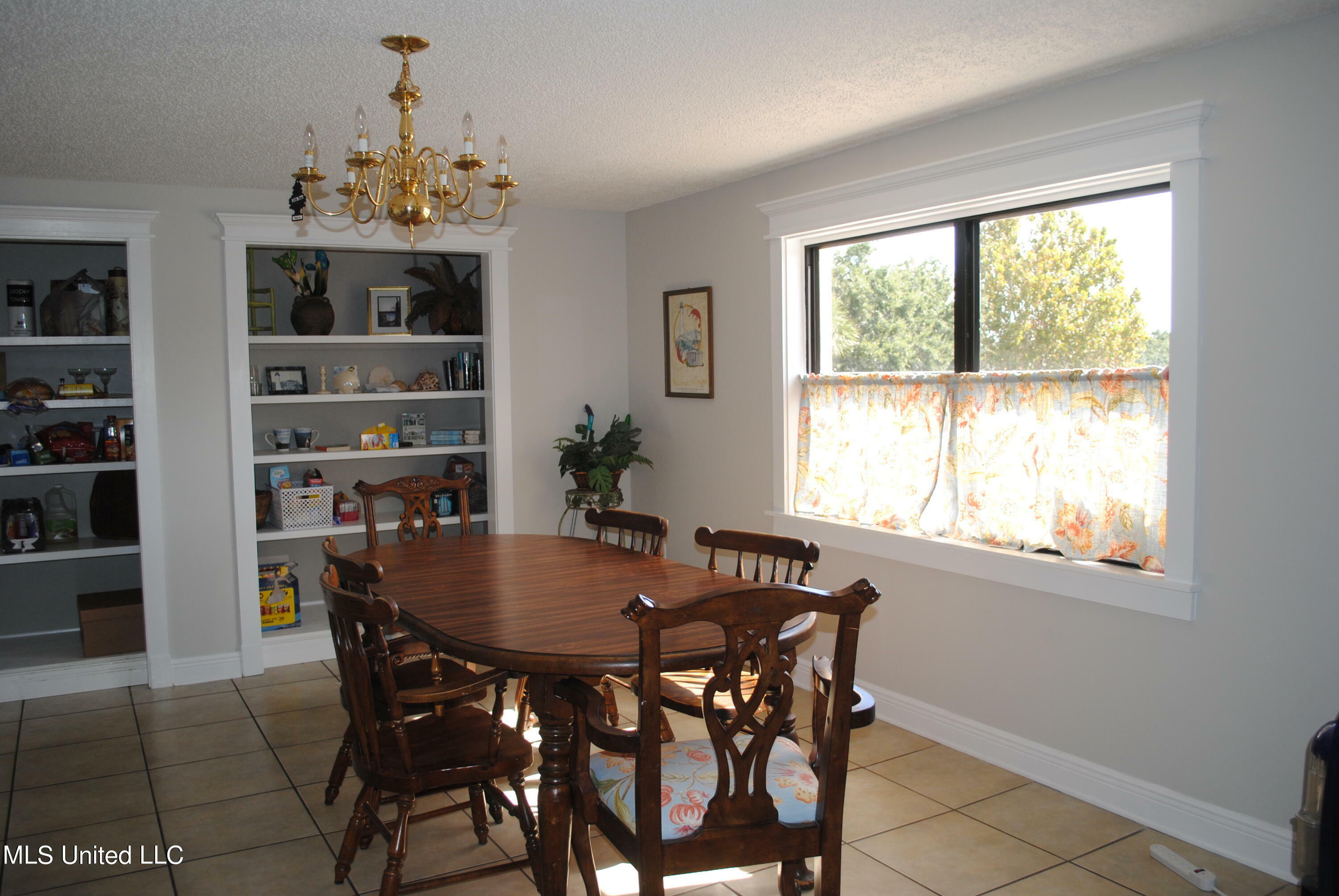 Property Photo:  1130 Beach Boulevard  MS 39530 