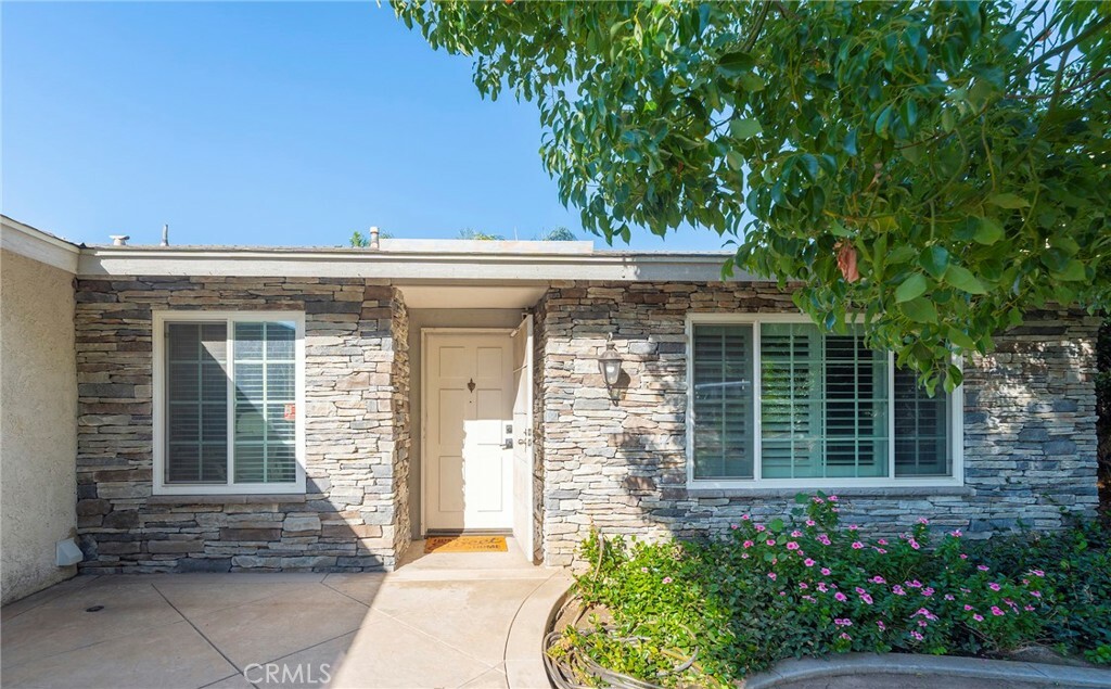 Property Photo:  3057 Edwards Place  CA 92503 