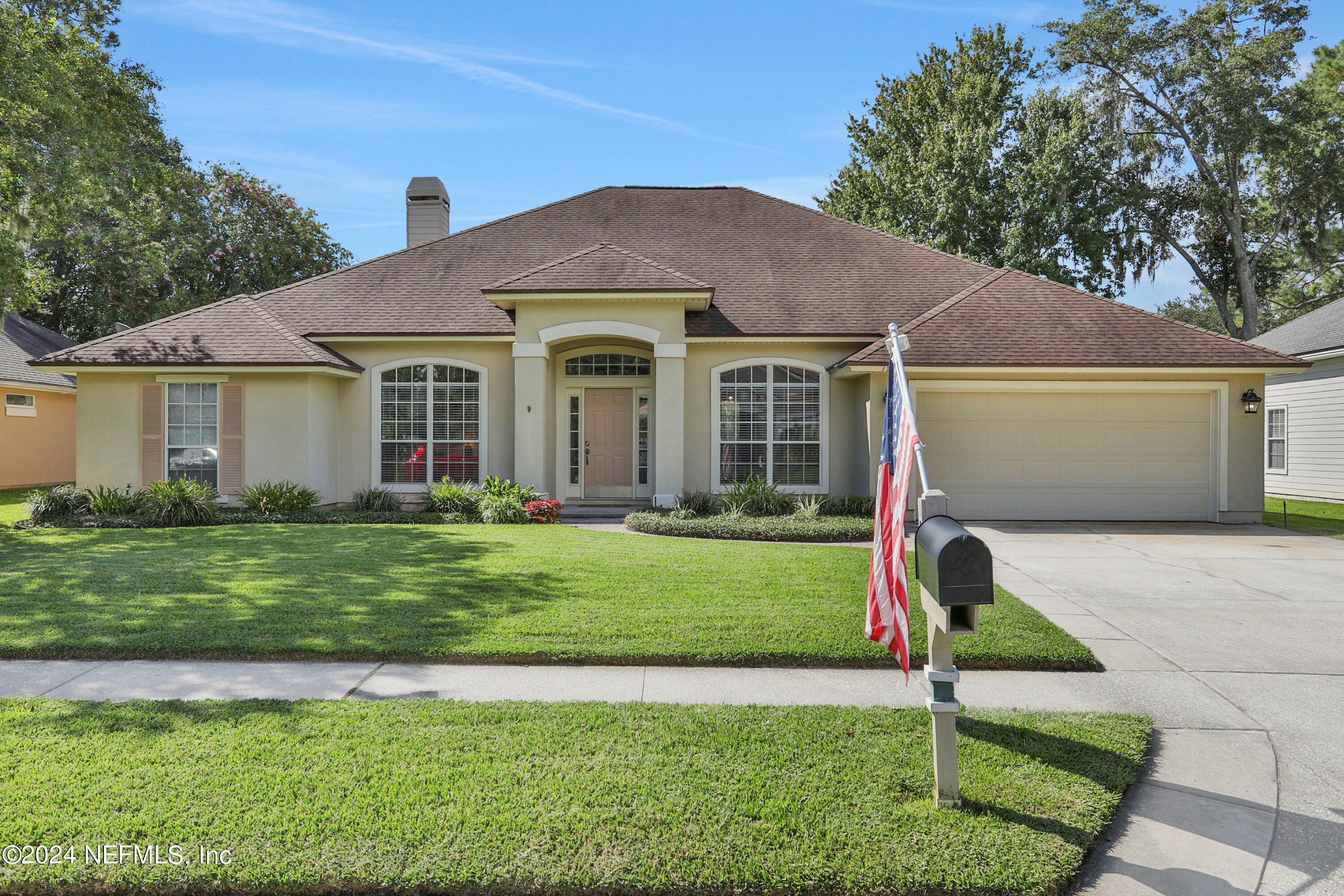 Property Photo:  1556 Rivertrace Drive  FL 32003 