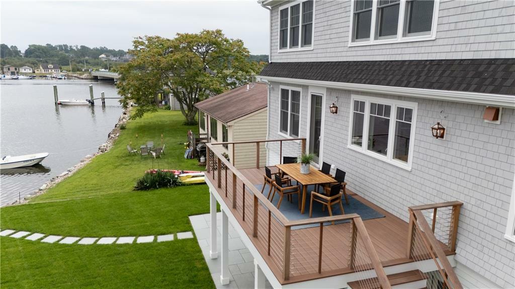 Property Photo:  175 Middlebridge Road  RI 02879 