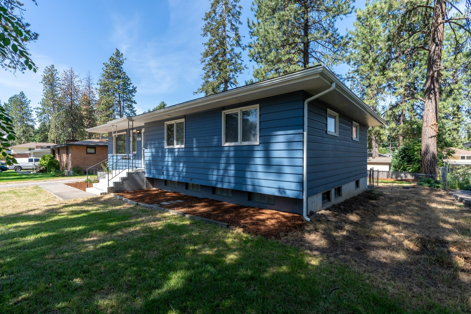 Property Photo:  1827 E 37th Ave  WA 99203 