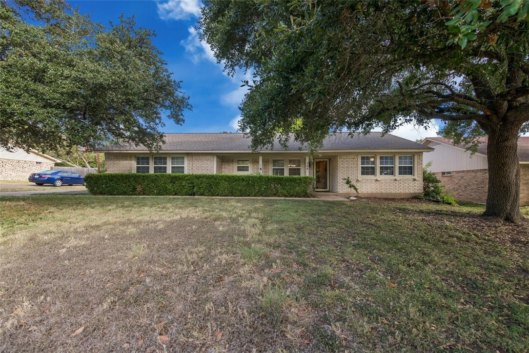 Property Photo:  328 Cedarwood Lane  TX 76643 