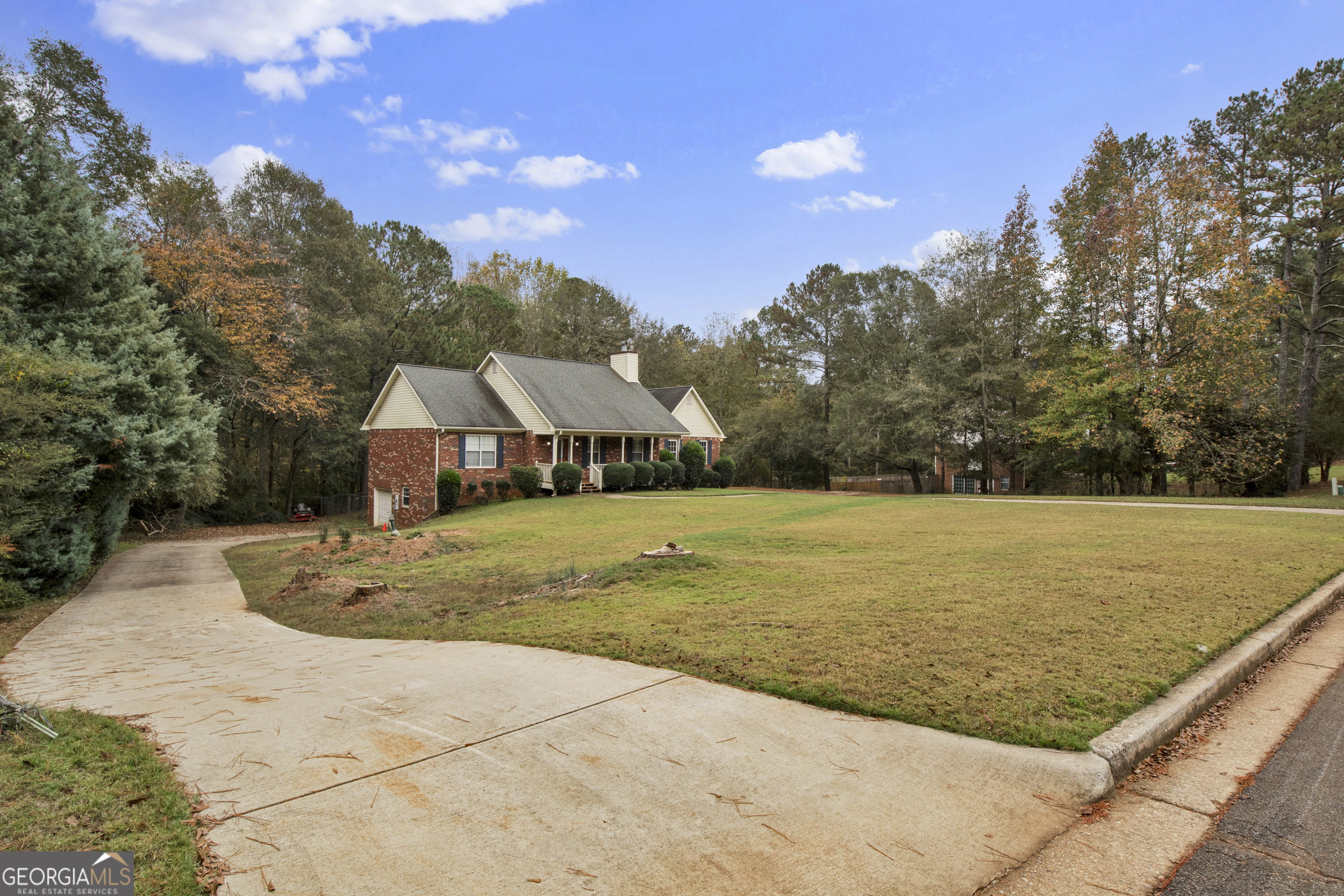 Property Photo:  206 Riverbrook Court  GA 30252 