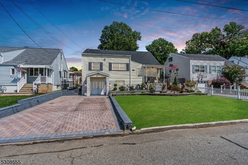 Property Photo:  211 Arlington Dr  NJ 08863 