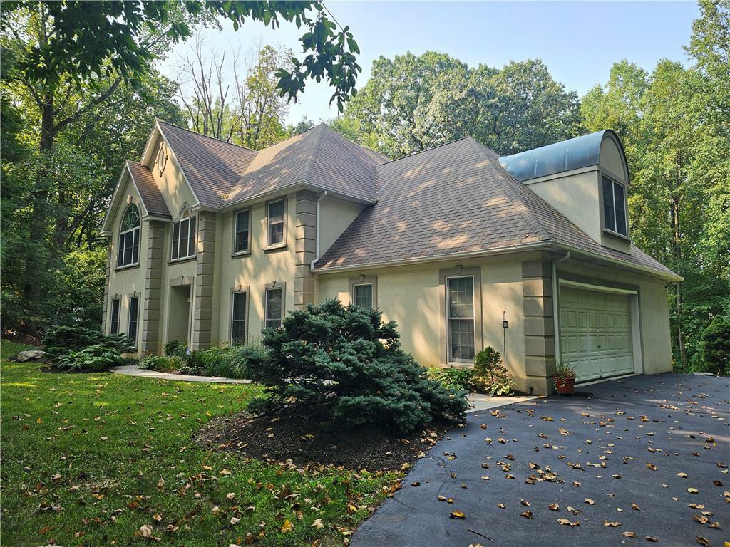 Property Photo:  170 Pine Manor Drive  PA 18055 