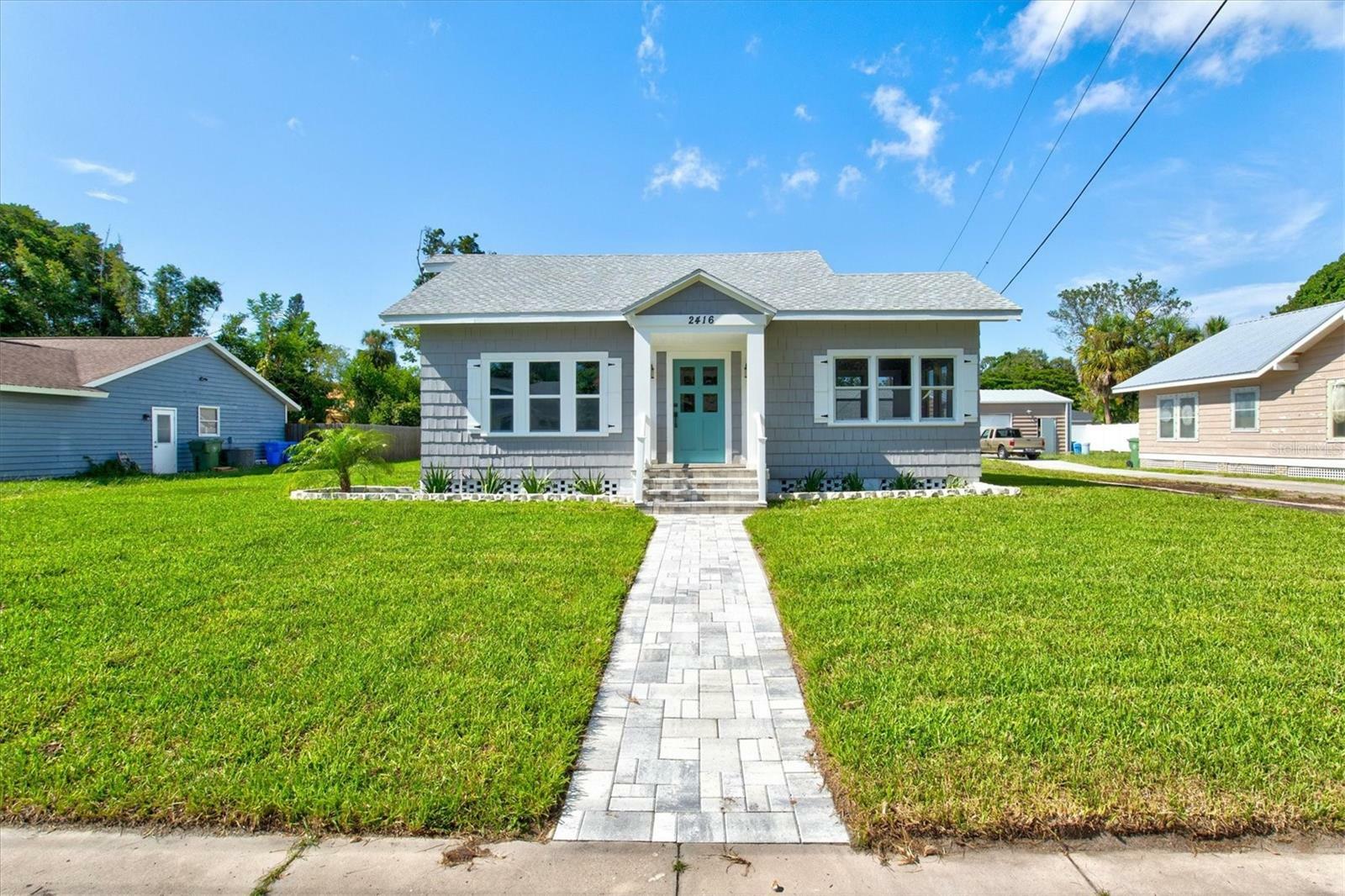 Property Photo:  2416 7th Avenue W  FL 34205 