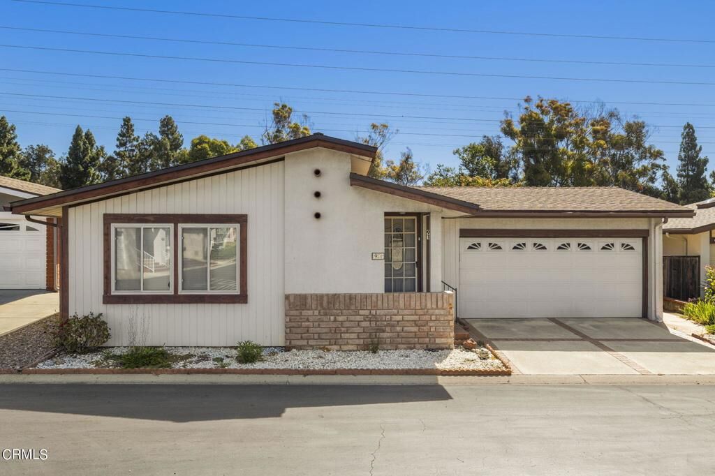 Property Photo: 91 Bobolink Lane 91 CA 93003