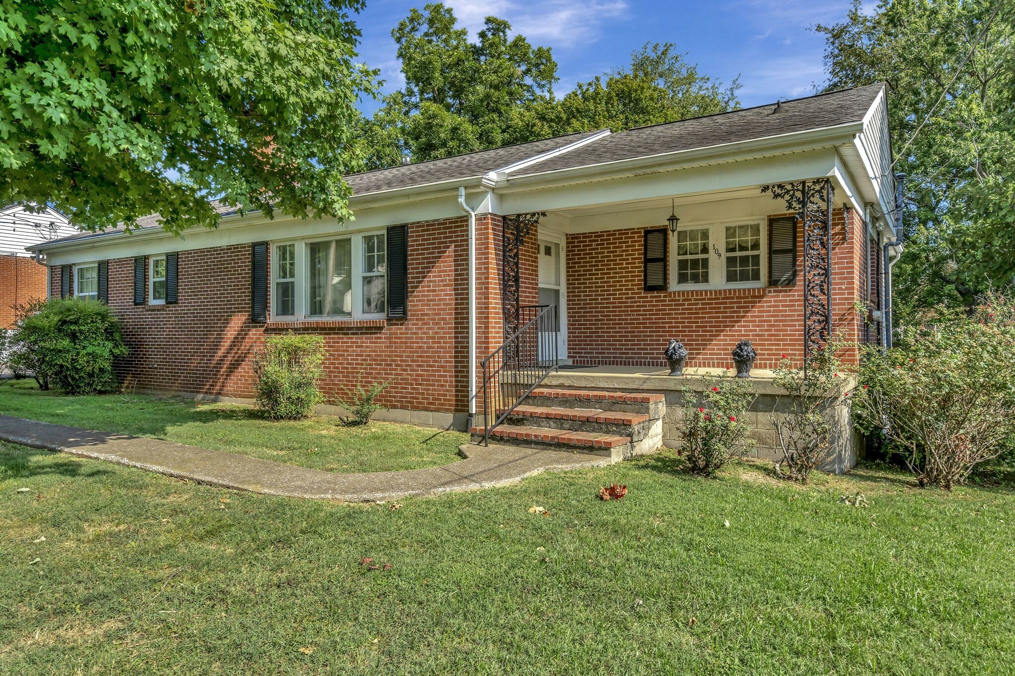 Property Photo:  109 Carolyn Ave  TN 37064 