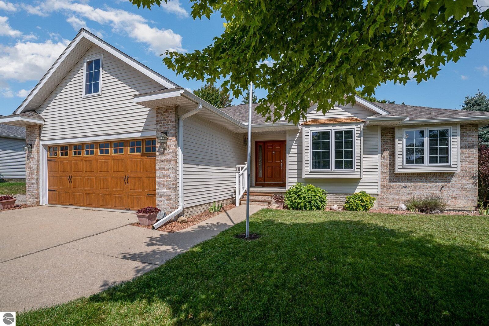 Property Photo:  1046 Mill Street  MI 48801 