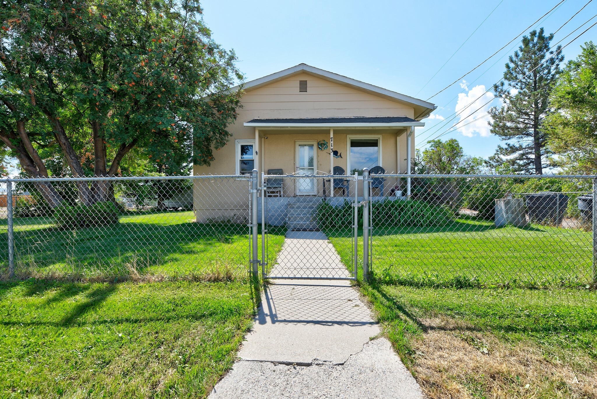 Property Photo:  713 Poplar Street  MT 59601 