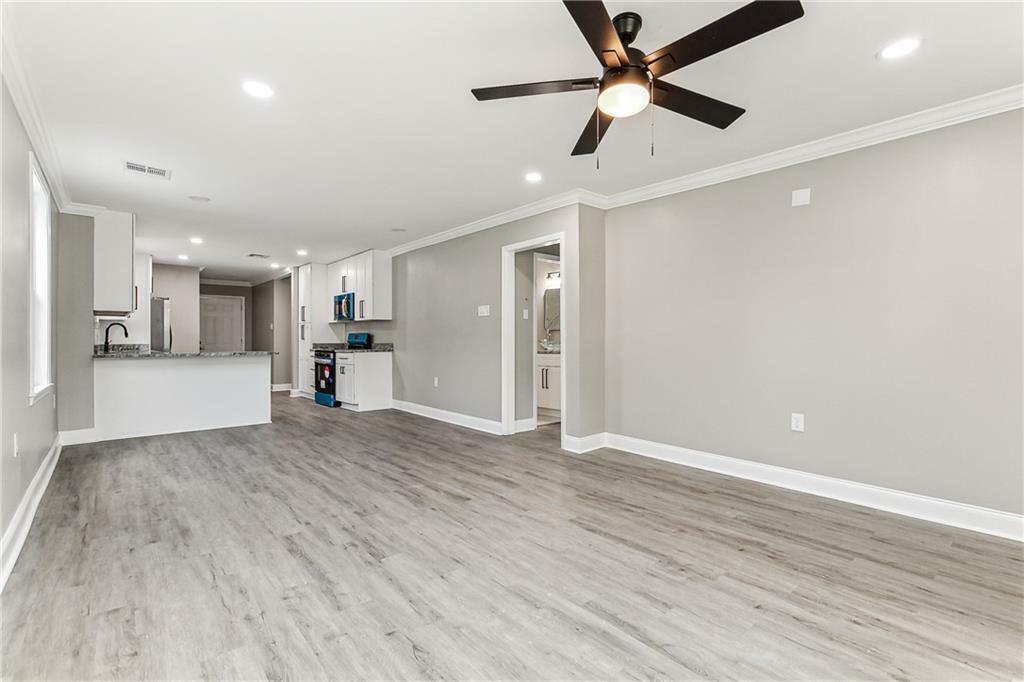 Property Photo:  917 S Sibley Street  LA 70003 