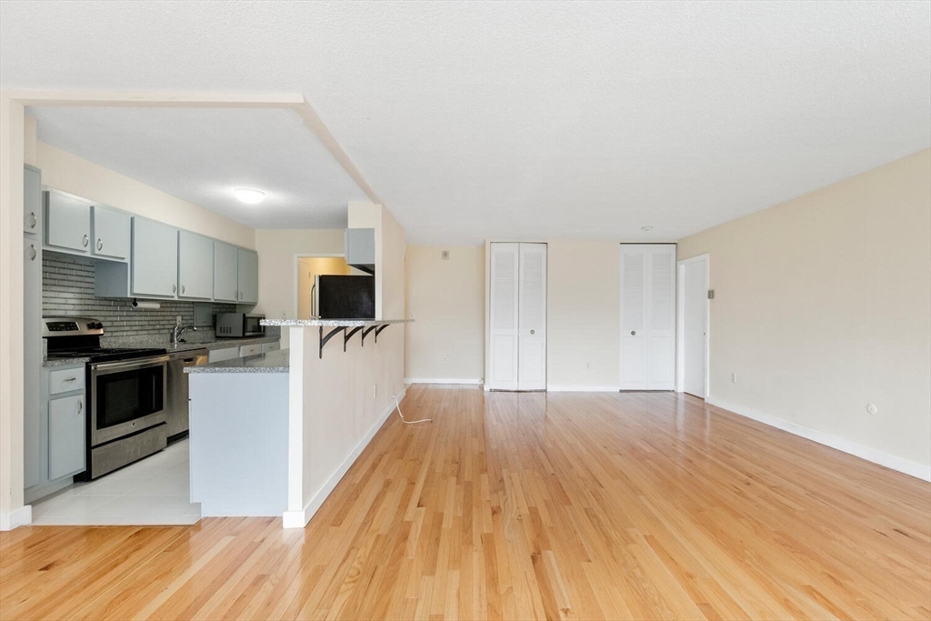 Property Photo:  60 Longwood Ave 402  MA 02446 