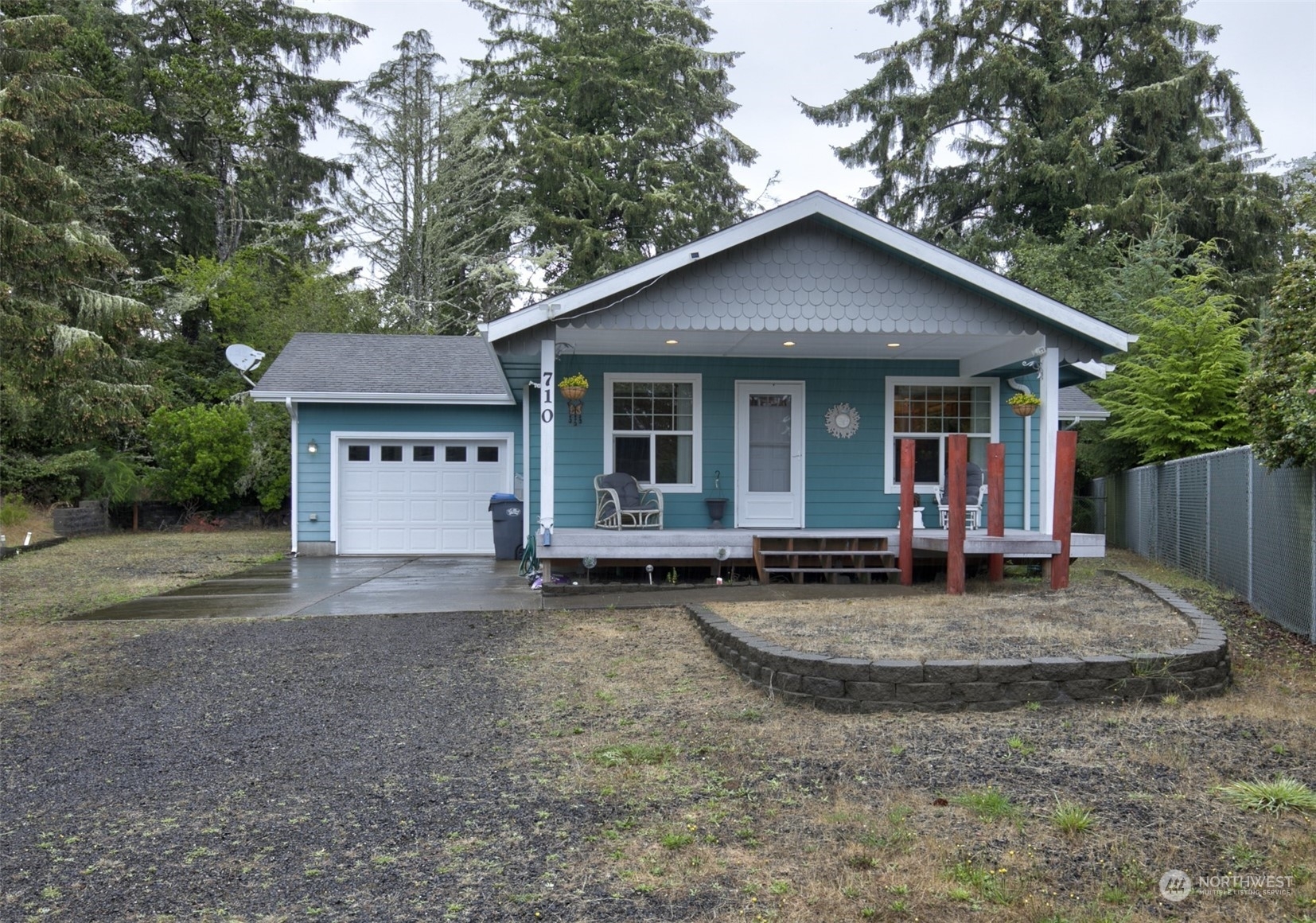 Property Photo:  710 Eider Court SE  WA 98569 