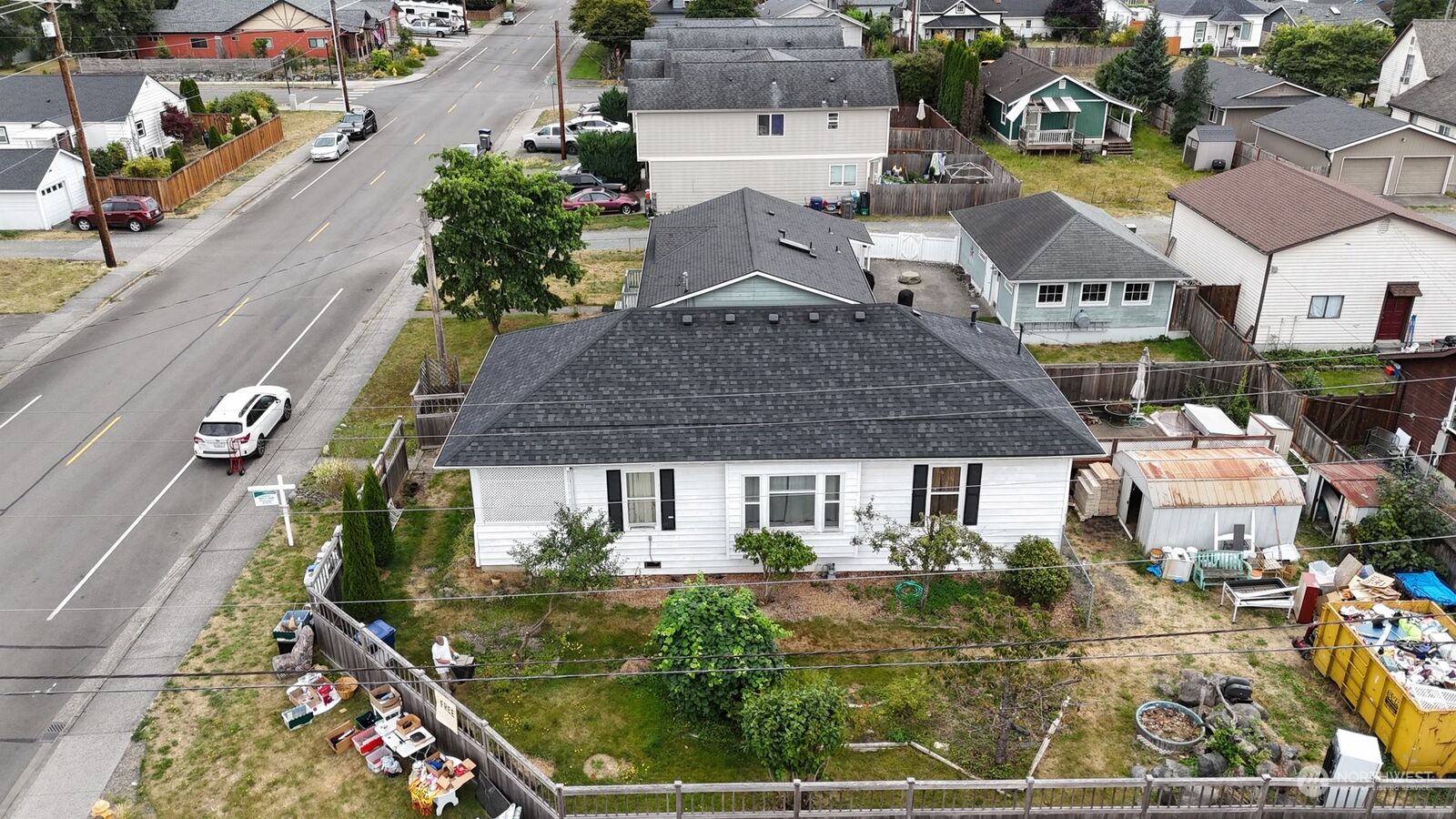 Property Photo:  202 E Galena Street  WA 98252