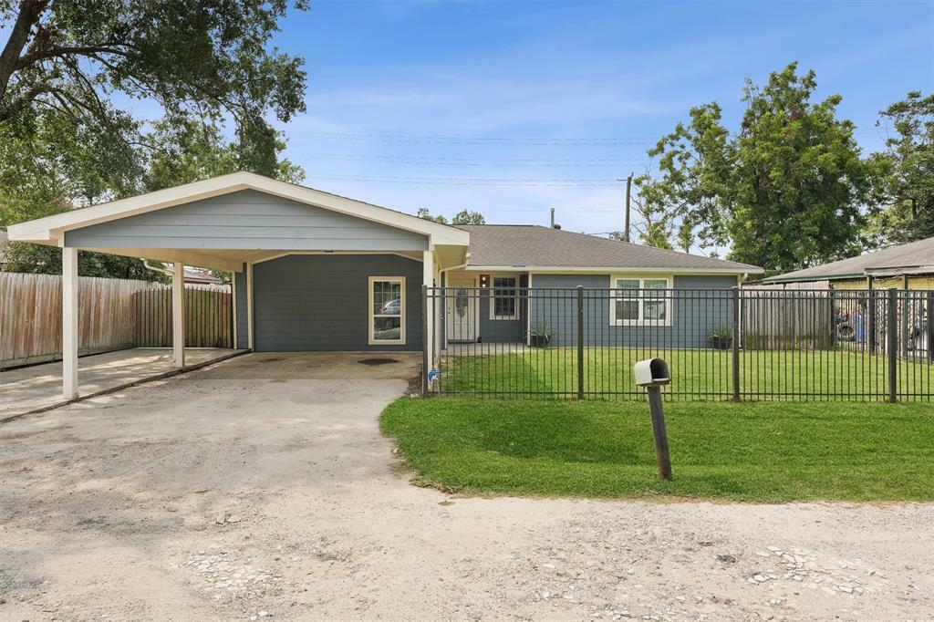 Property Photo:  1206 Balmorhea Avenue  TX 77039 