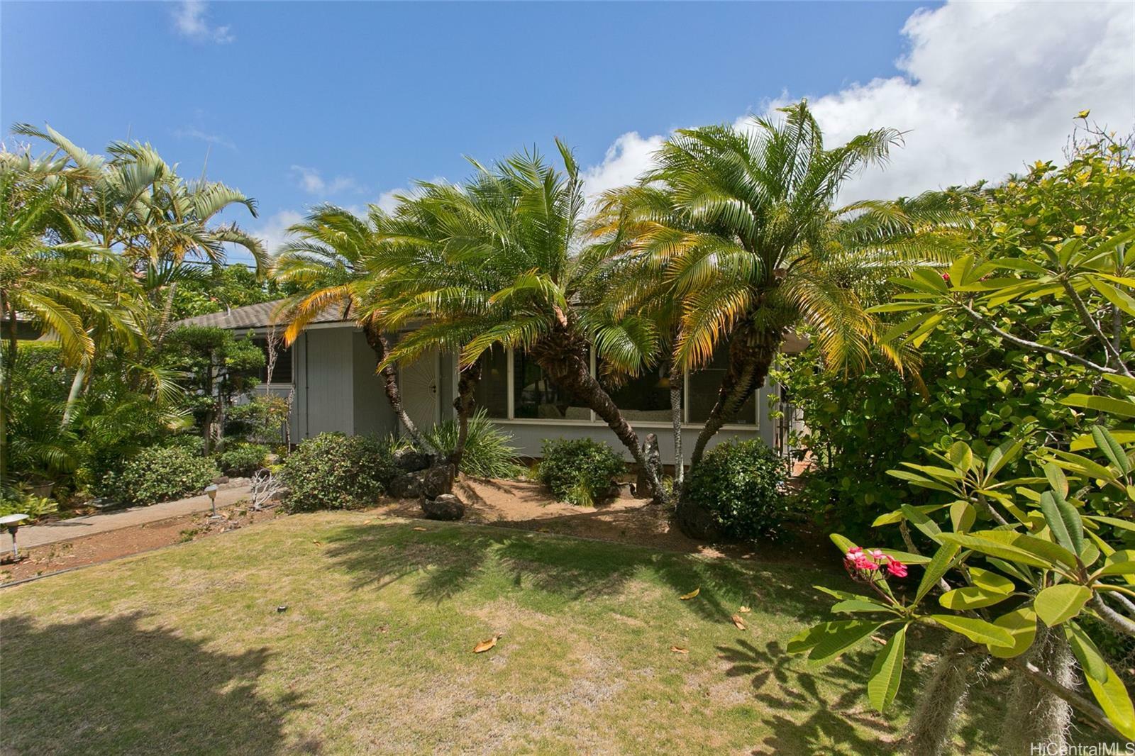 Property Photo:  4216 Amau Street  HI 96816 