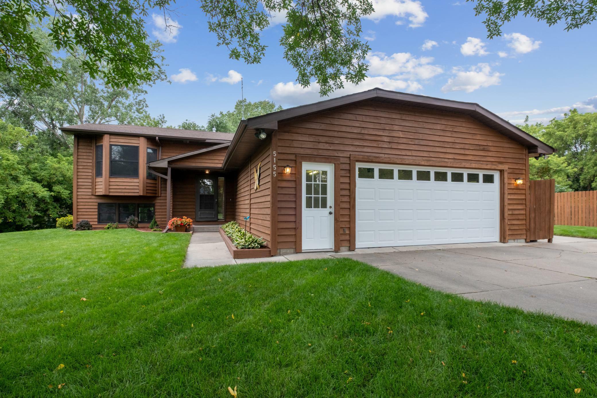 Property Photo:  5155 Larch Lane N  MN 55442 