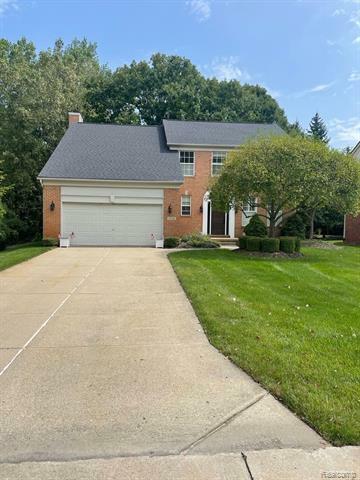 Property Photo:  3756 Briarbrooke Lane  MI 48306 