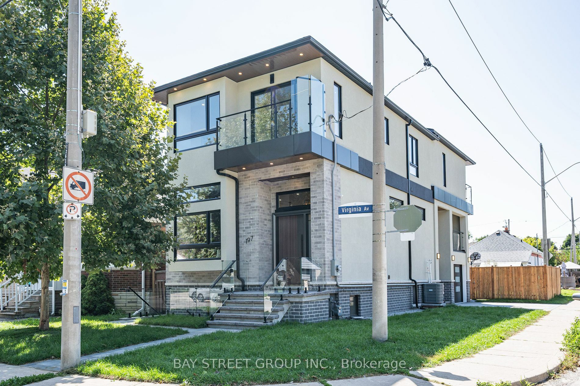 197 Virginia Ave  Toronto ON M4C 2T6 photo