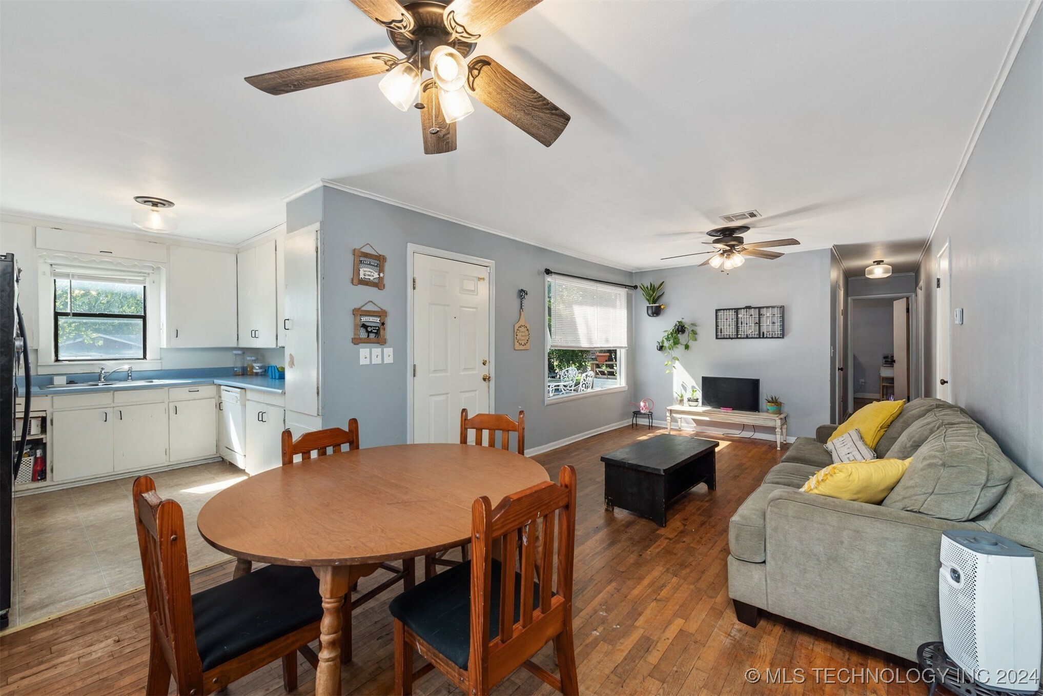 Property Photo:  217 N Bristow Ave Avenue  OK 74429 