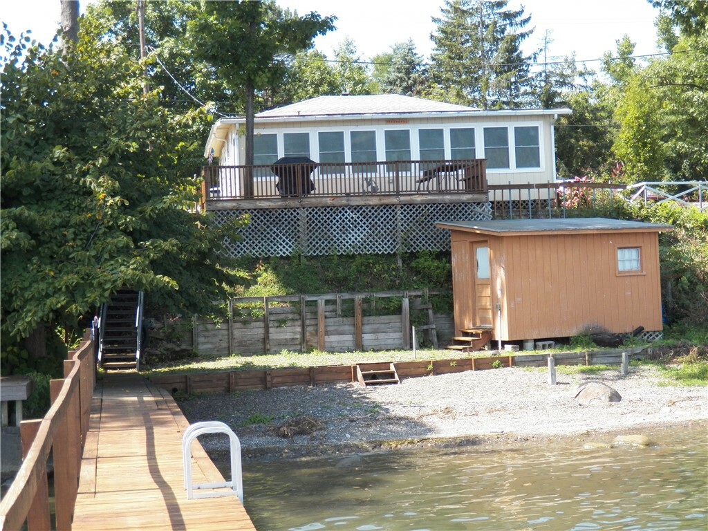 Property Photo:  171 Oak Grove Beach  NY 14527 